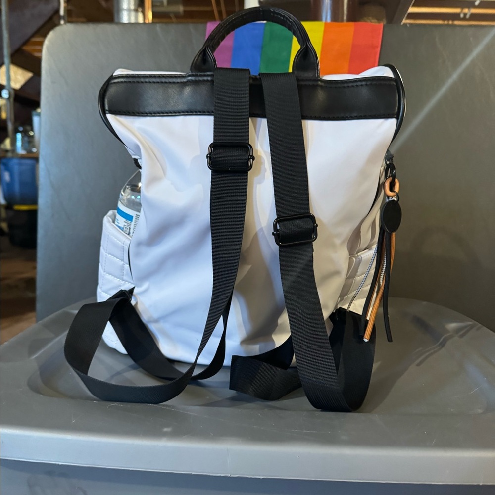 Stylish White Backpack - Picture 7 of 10